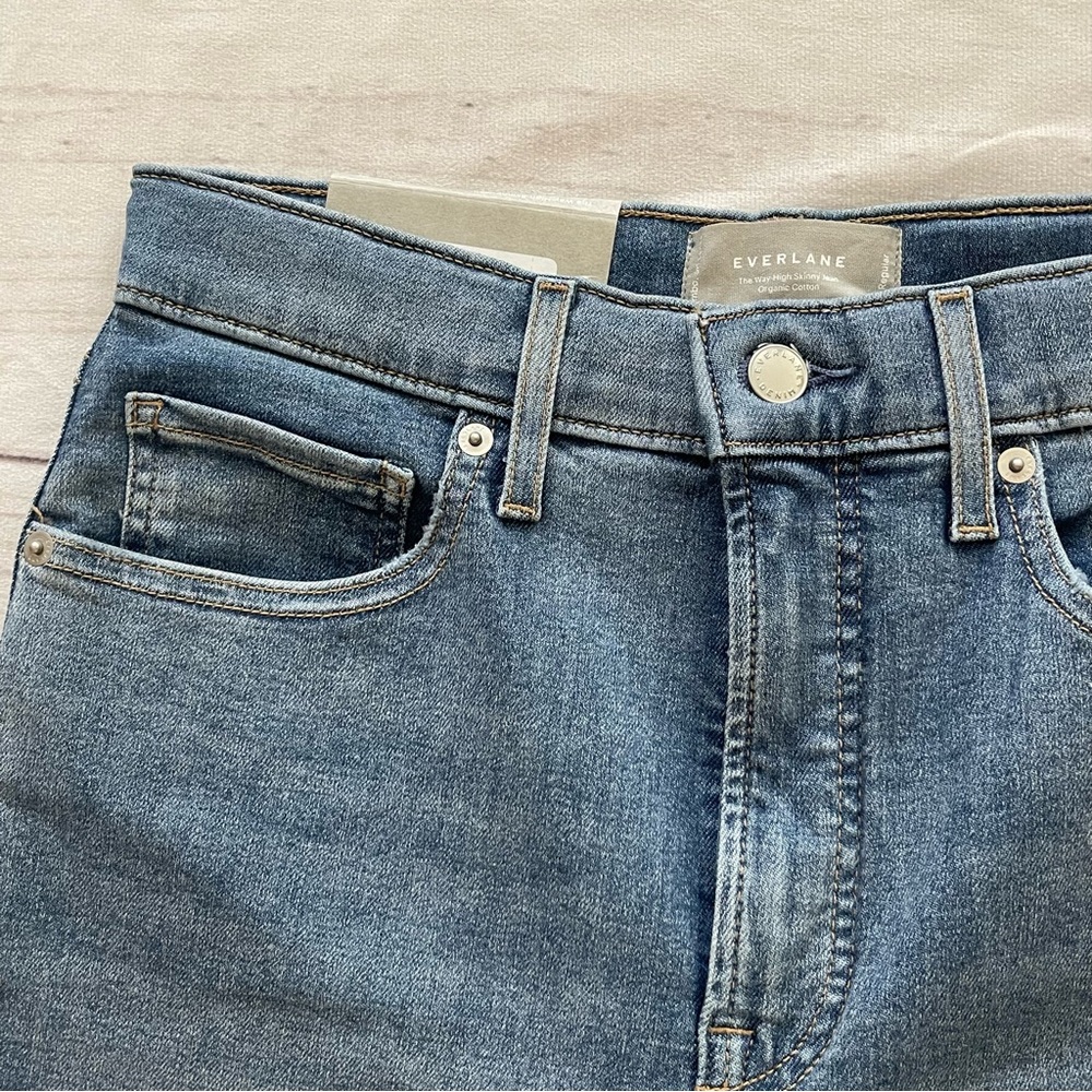Everlane Women's Skinny Jeans in Light Blue - Picture 13 of 16